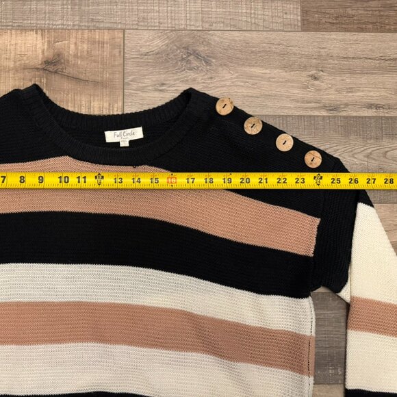 Full Circle Women's Sweater - Picture 3 of 4